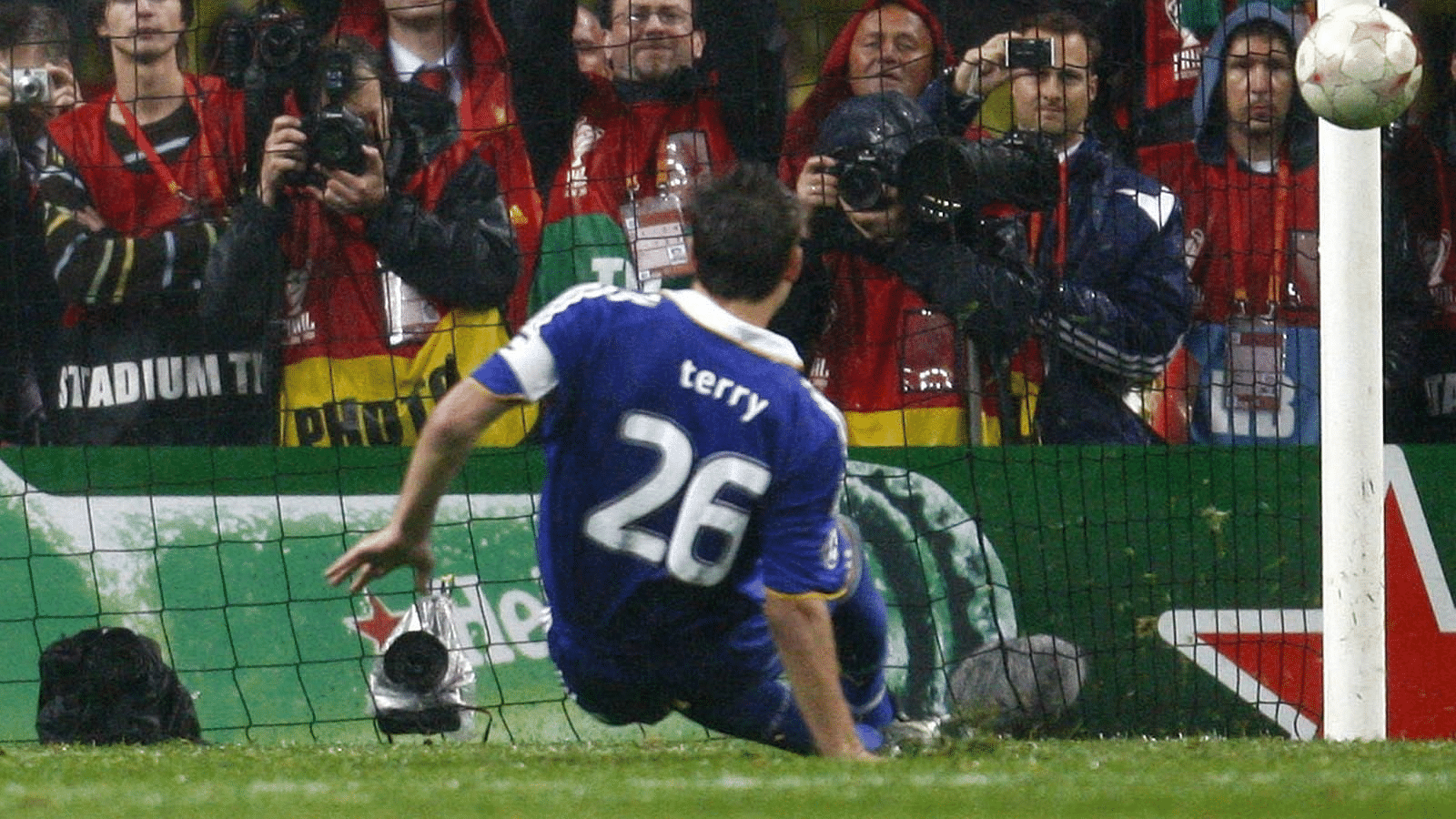 John Terry Misses The Penalty against Manchester United